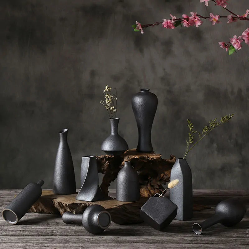 Elegant Frosted Black Ceramic Vases – Timeless Sophistication for Home Décor