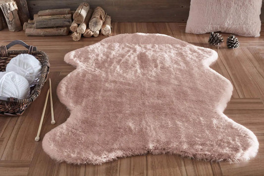 Luxury Blush Pink Faux Fur Rug – Soft Shaggy Area Rug with Suede Backing for Bedroom & Living Room, 100x140 cm