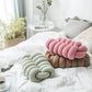 Nordic Knot Cushion - Cozy Design for Elegant Home Décor