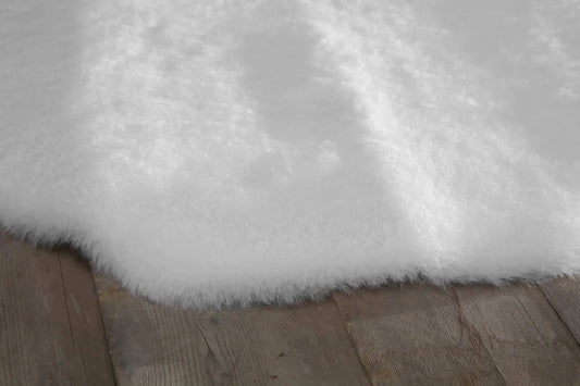 Luxury White Faux Fur Rug – Soft Shaggy Area Rug with Suede Backing for Bedroom & Living Room, 100x140 cm